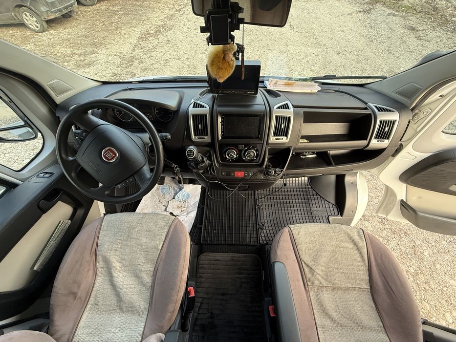 Vând autorulotă Fiat