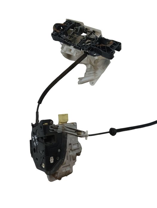 Broasca Usa Dreapta Fata Volkswagen Passat 3C2 2005 - 2010