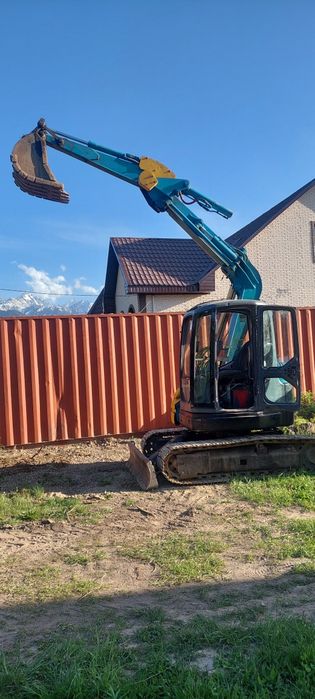 Экскаватор миниэкскаватор