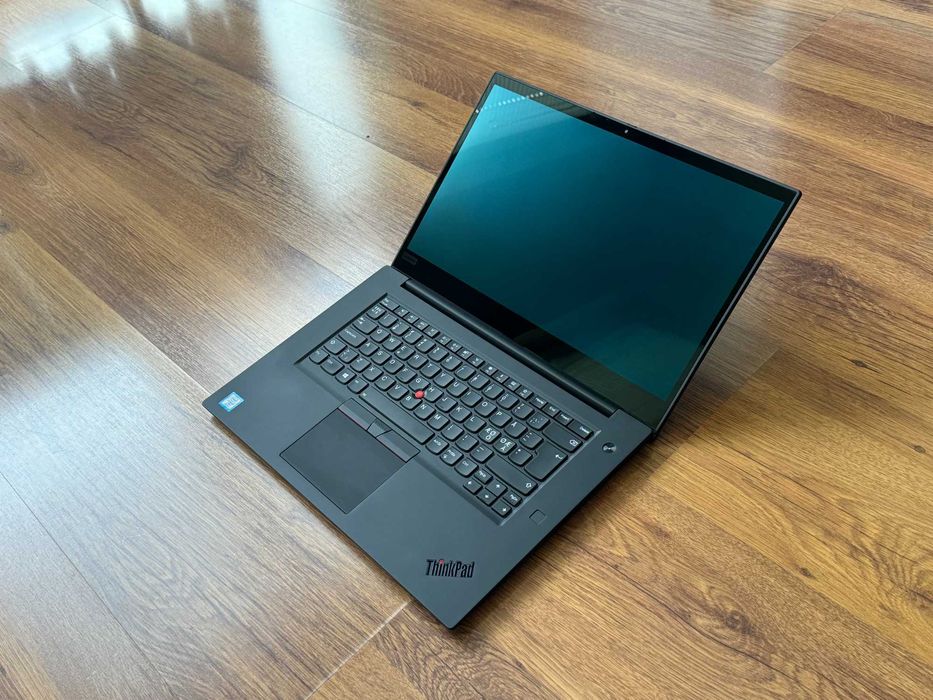 15.6' 4K OLED Touch i7-9850H Lenovo ThinkPad X1 Extreme 16GB RAM/512GB