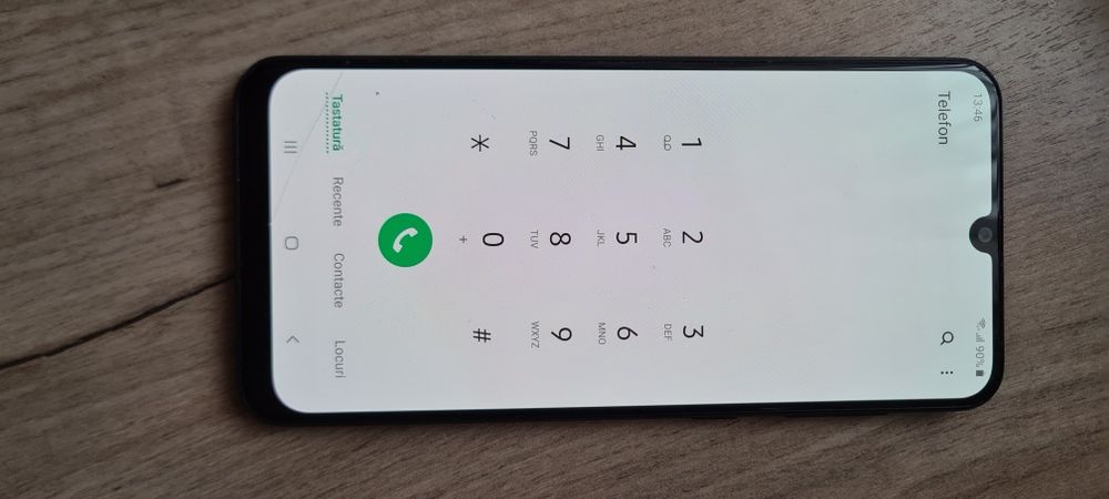 Vând Samsung a50 cu sticla sparta