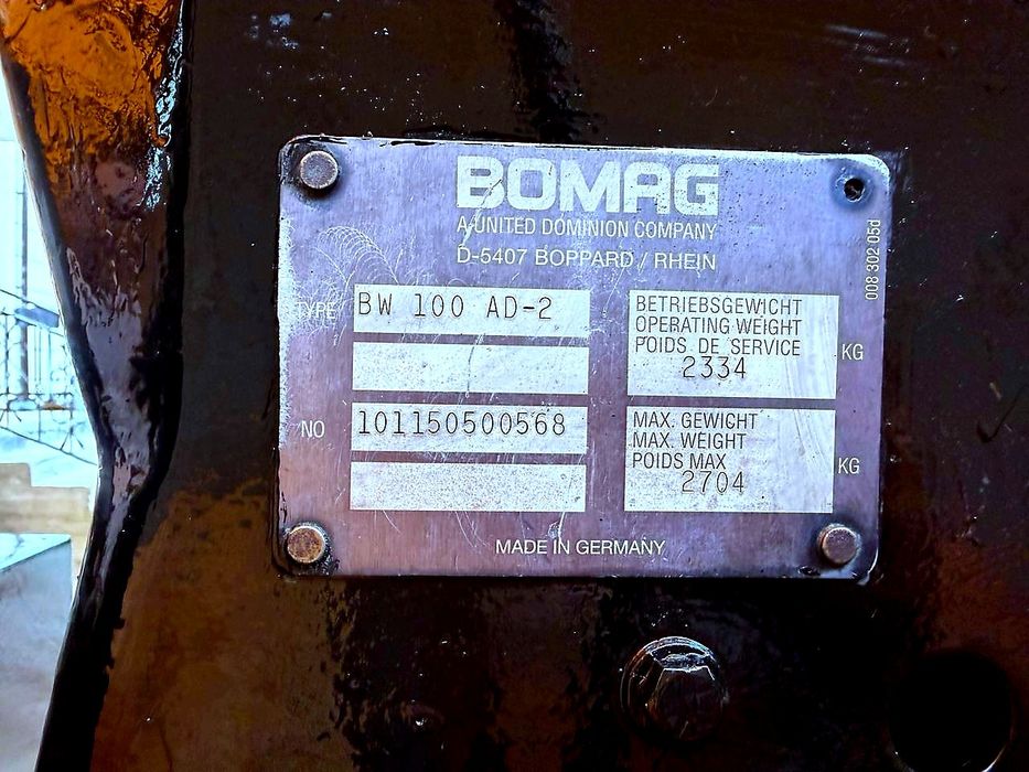 Каток Bomag d-5407