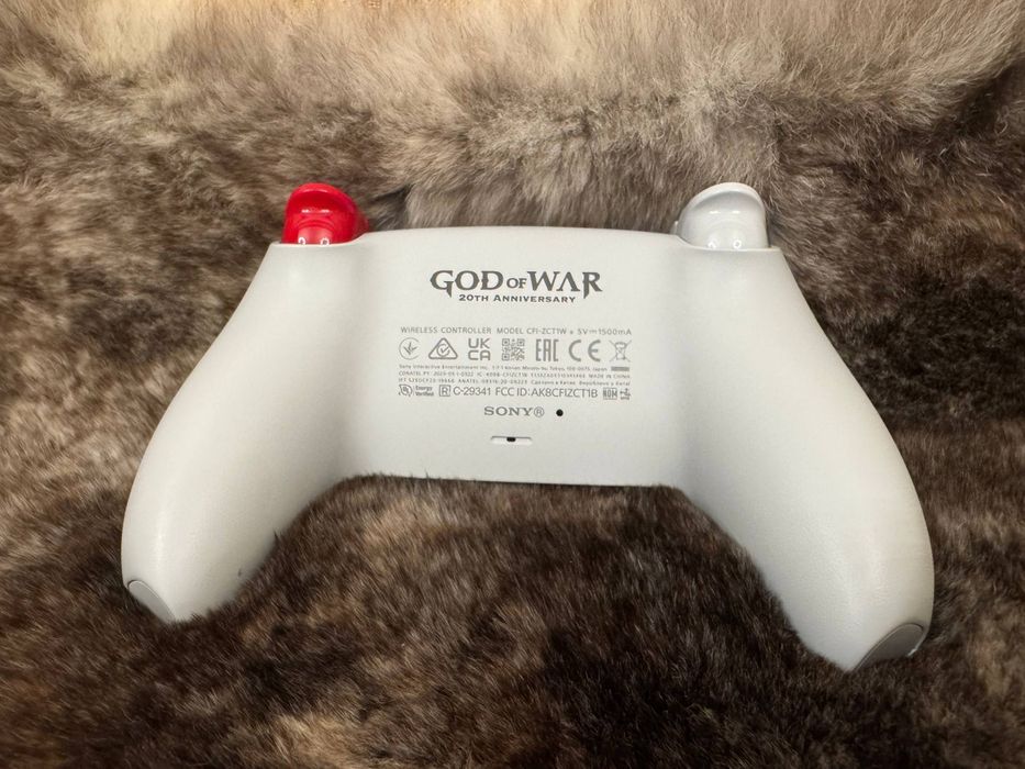 Dualsense limited edition God of War