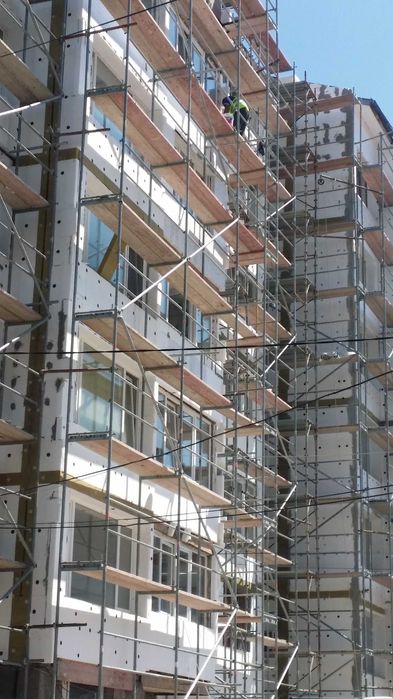 продавам  скеле немско поцинковано .