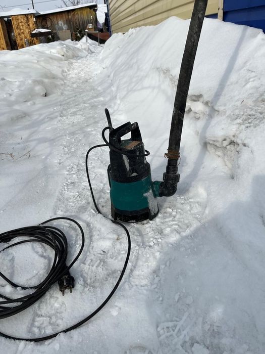 Продам насос дренажный