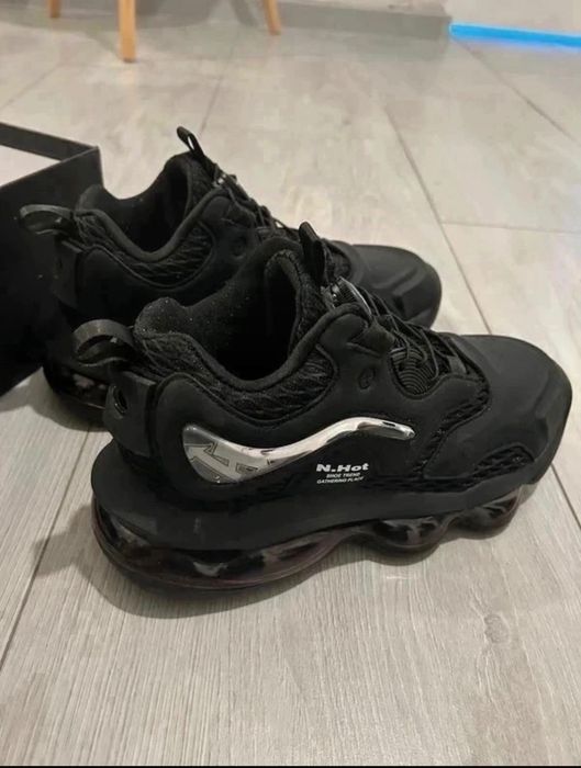 Sneakers sport negri