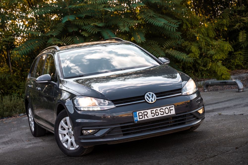 Vând vw Golf  7 1.o