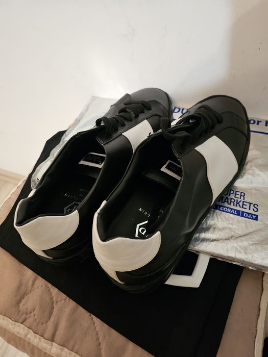 Tenesi Philip Plein piele