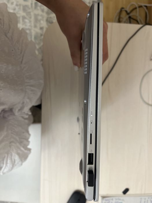 Ноутбук Asus Vivobook