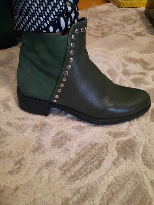 Боти- ръчна изработка