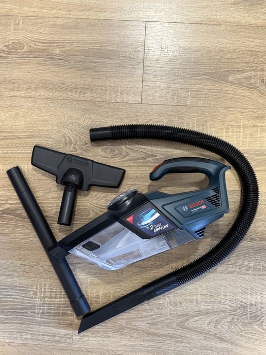 Aspirator Bosch de mana fara fir