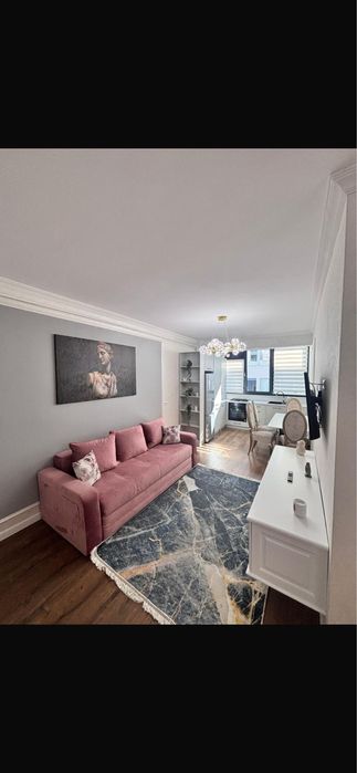 Ofer spre inchiriere apartament 3 camere  Suceava ,zona   Universitatii