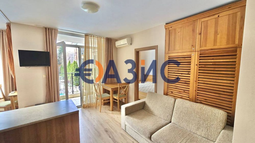 Продава се Тристаен апартамент в к.к. Слънчев бряг - 55 кв.м за 765 €/кв.м - Снимка #1