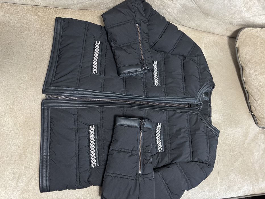 Ново зимно яке Guess