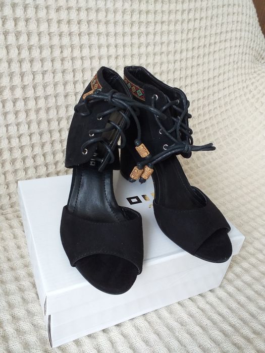 Дамски сандали  37