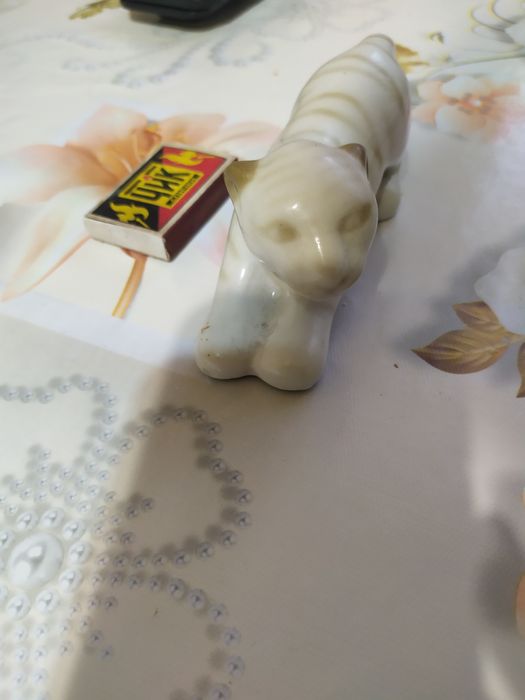 Продам советскую статуэтку в виде барса.