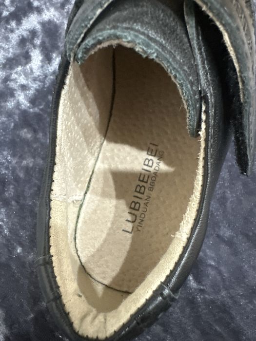 Продам мальчиковые ботиночки