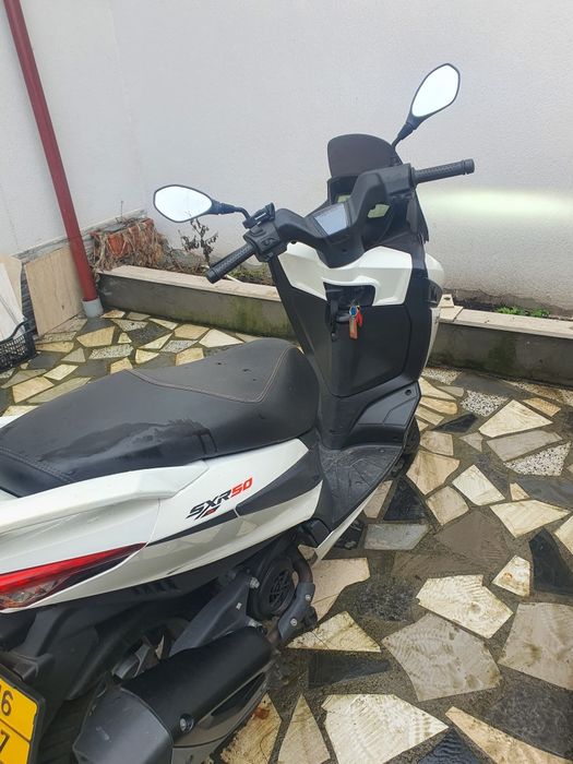 Vând Aprilia SXR 50