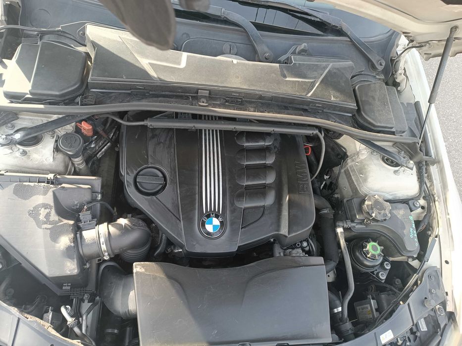 BMW Seria 3 2011 — imagine 3