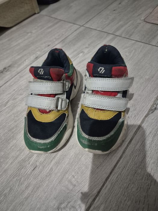 Обувь детская кроссовки  new balance сандалии