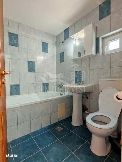 Apartament 3 camere balcon zona Valea Aurie
