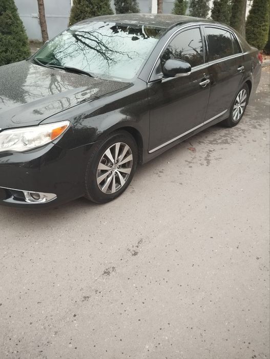Продаю свою Toyota Avalon limited