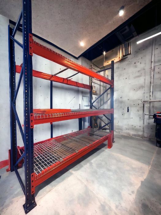 Стелажи за склад