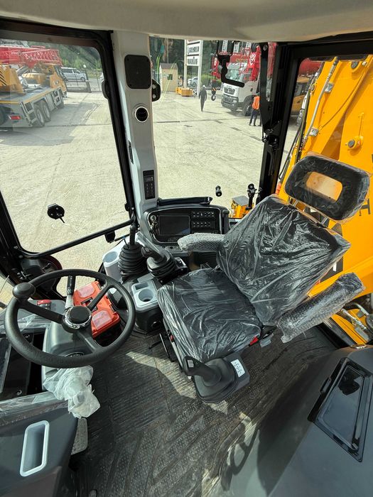 Продажа новых Экскаватор-погрузчик 3 в 1 Lonking 84C 2025 г. 1,4 м³