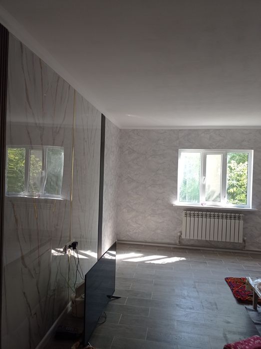 Два дома на одном участке