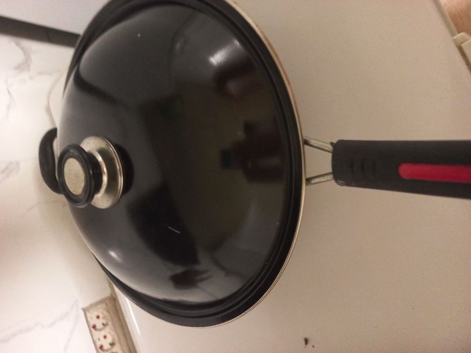 Продам сковородку новую