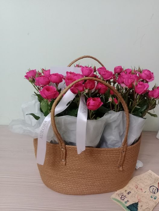 Срочно Продам Сегодняшние Цветы!!AURORA!!