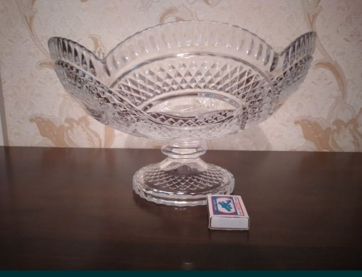 Ваза большая,ең улкен-1000тг