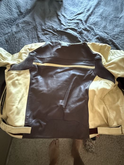 Мото яке  кожено