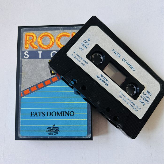 Casete audio din celebra serie Rock Story