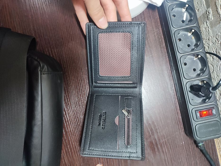 Срочно кошелек бумажник  dunbollu