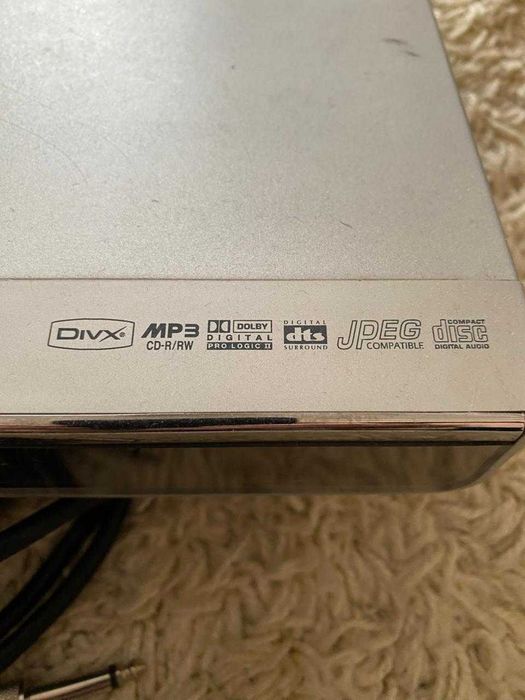 Dvd плеер с караоке" LG"