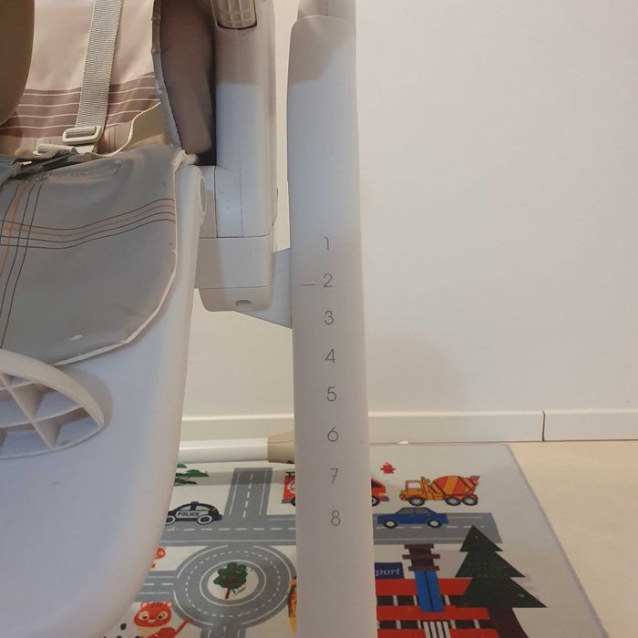 Chicco Polly 2 Start – scaun de masă bebe, reglabil, funcțional