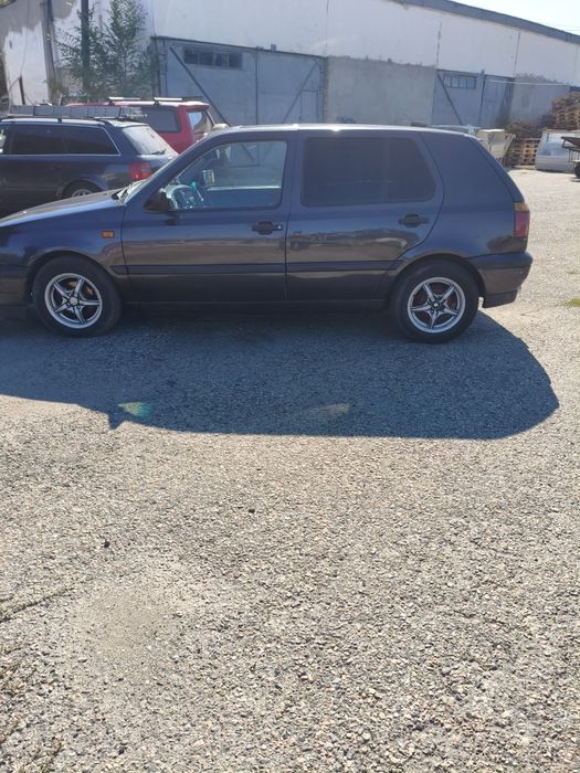 Продам Golf 3 срочно
