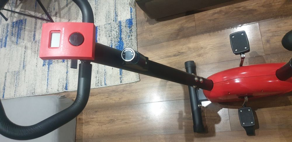 Bicicleta fitness aproape noua