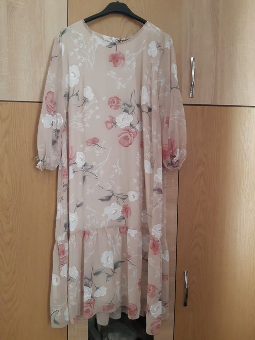 Rochie elegantă .