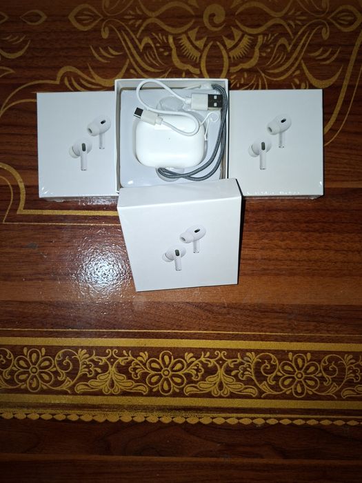 Air pods pro white