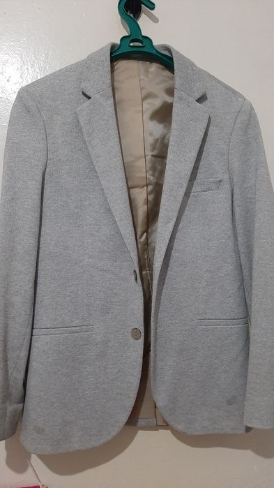 Продам костюм в хорошем состояний