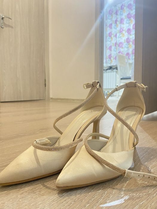 Женские туфли