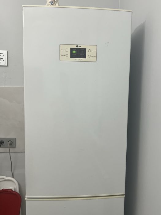 Продам холодильник