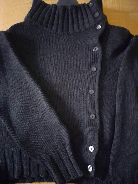 Pulover KM, lana virgina,36-38, 90 lei