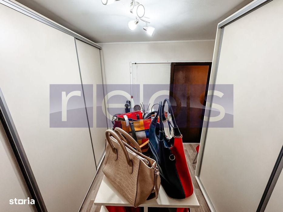 Vanz Are 3 Camere Zona Fizicienilor | Bloc Anvelopat | Centrala |