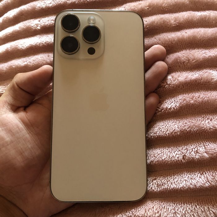 Iphone 14 pro max gold