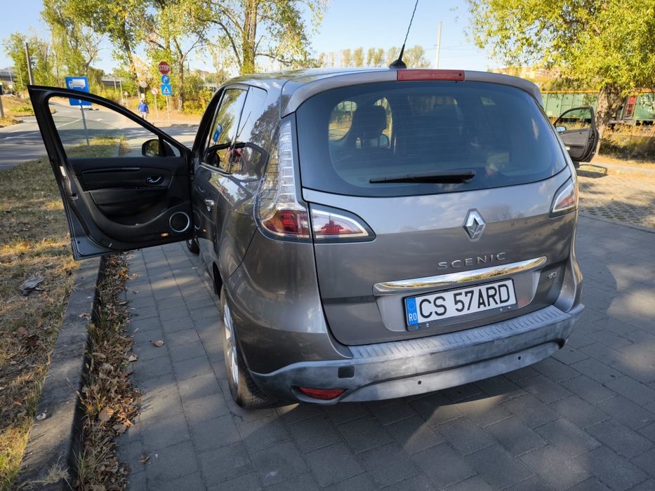 RENAULT Scenic 0 — imagine 3