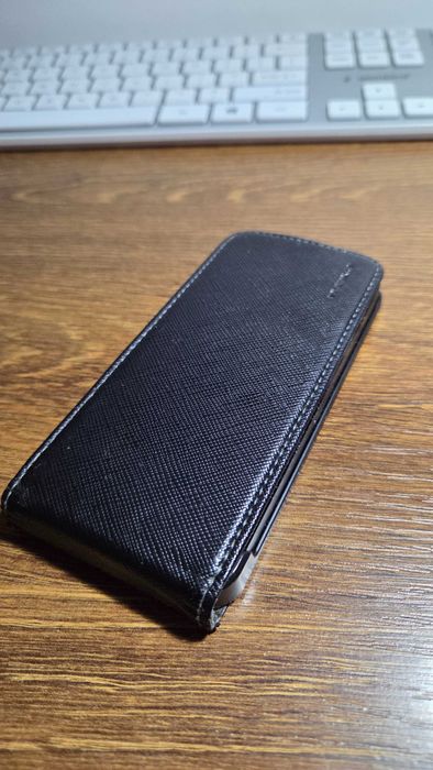 Vand telefon IPhone 5