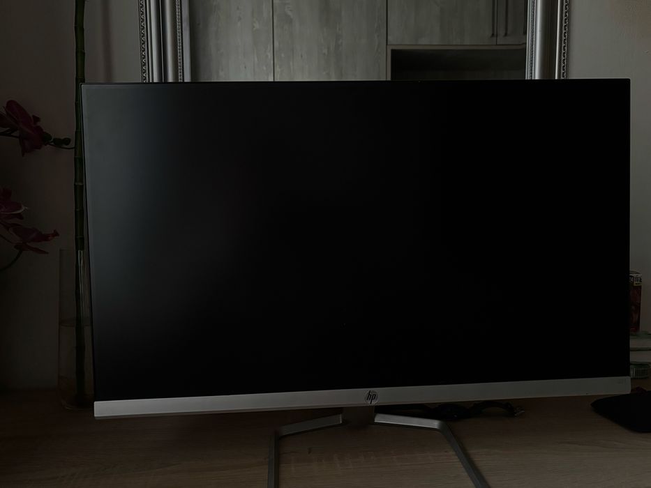Vand Montor HP 75Hz